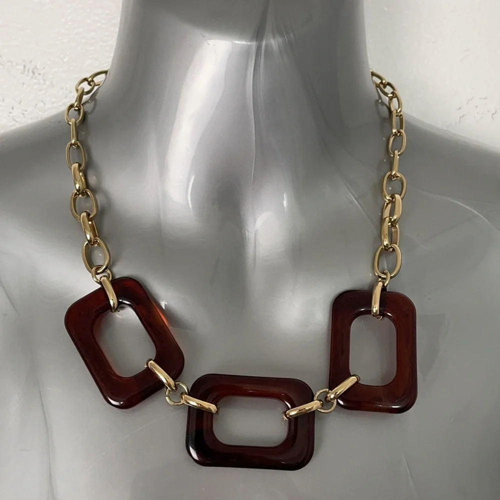 Large Statement Choker Style Acrylic Rectangle Tortoise Necklace - Picture 3 of 9